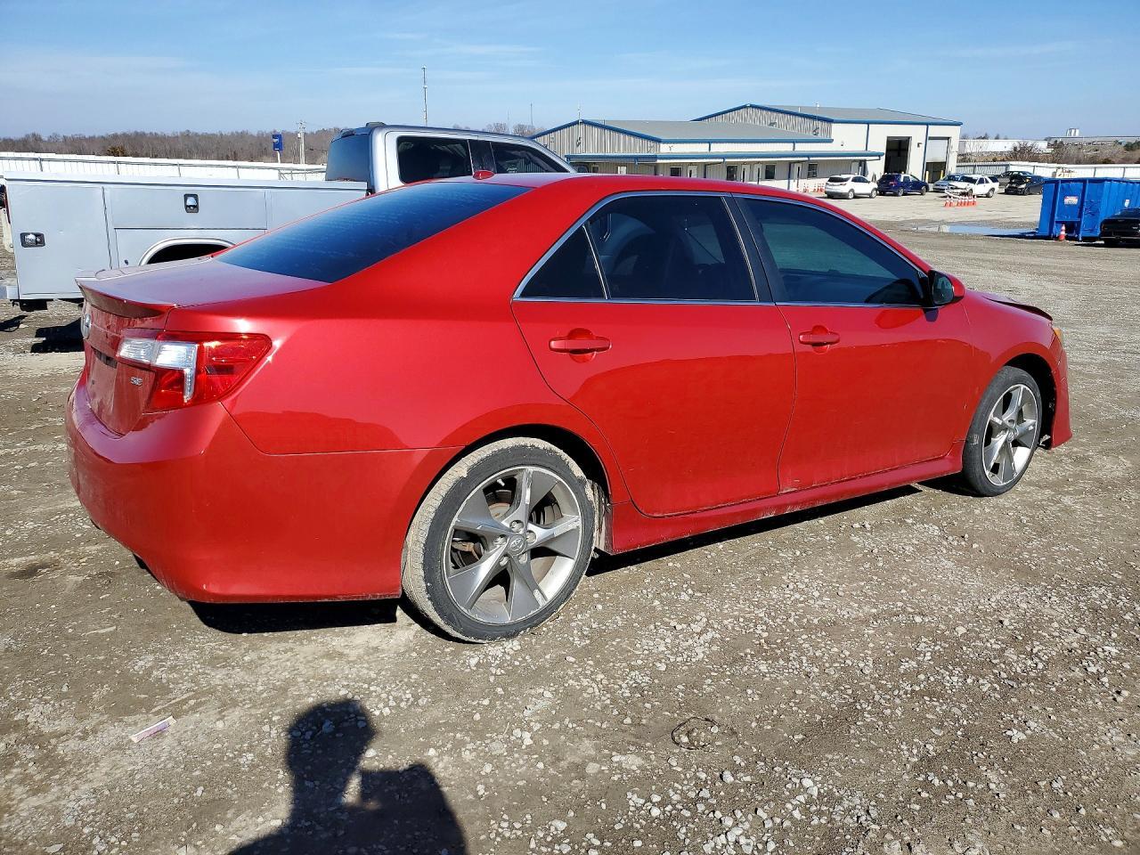 2012 TOYOTA CAMRY