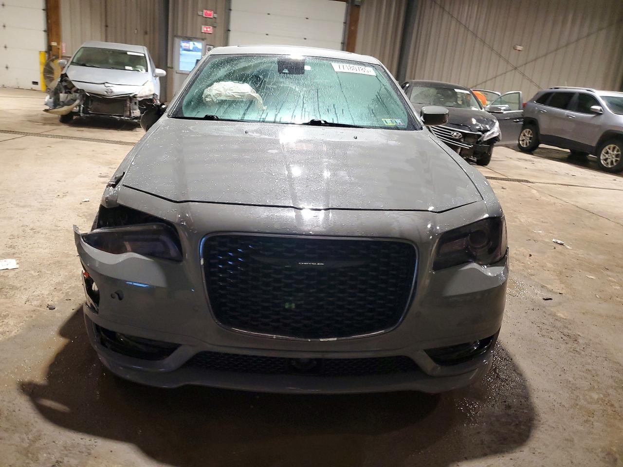 2018 CHRYSLER 300