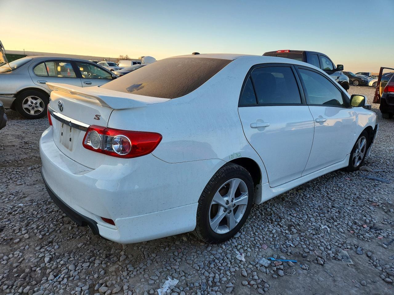 2012 TOYOTA COROLLA