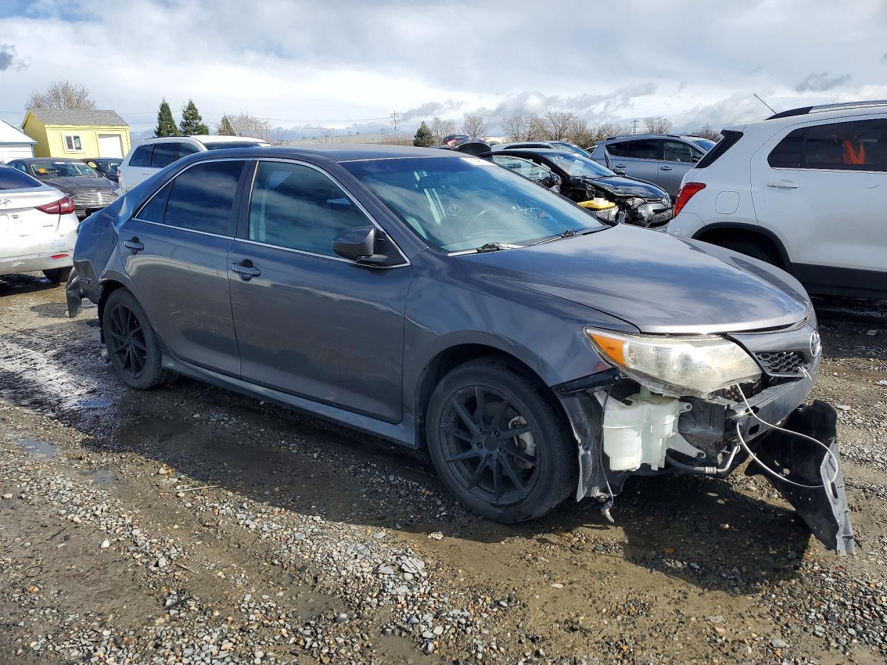 2014 TOYOTA CAMRY