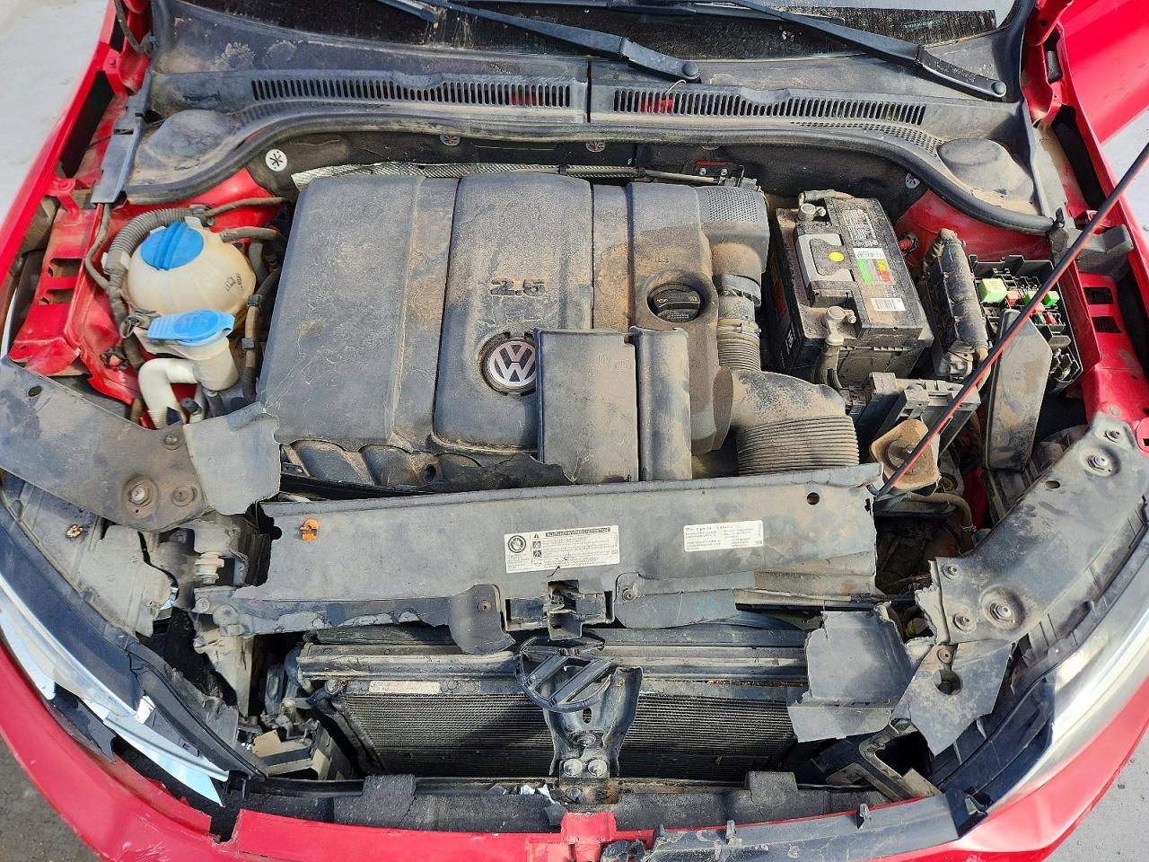 2013 VOLKSWAGEN JETTA