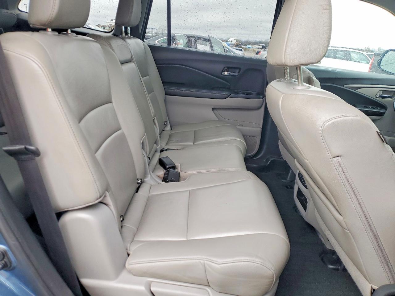 2017 HONDA PILOT