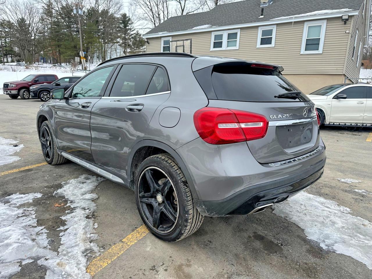 2017 MERCEDES-BENZ GLA-Class