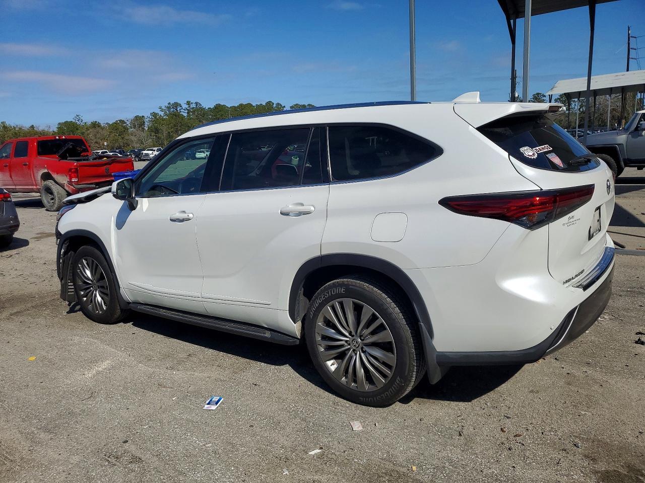 2022 TOYOTA HIGHLANDER