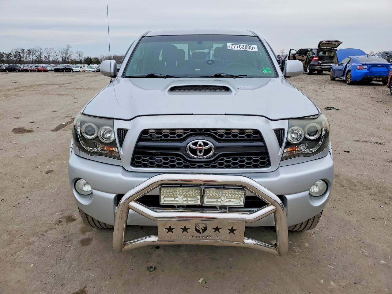 2011 TOYOTA TACOMA