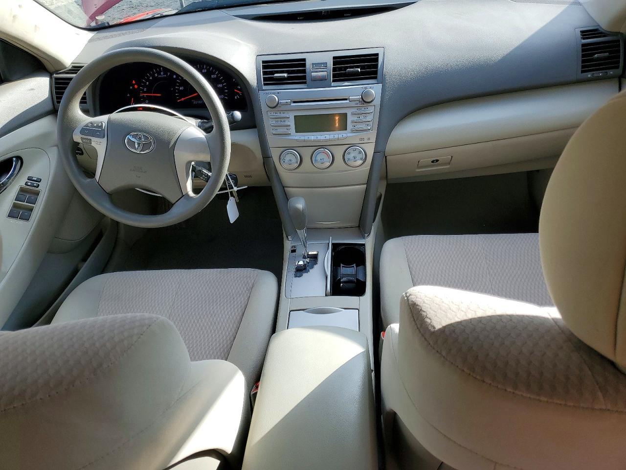 2011 TOYOTA CAMRY