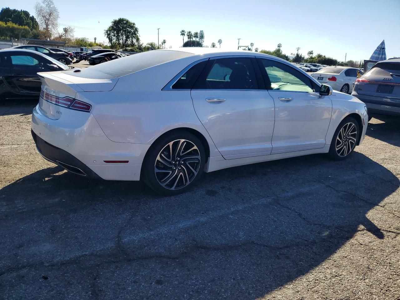 2020 LINCOLN MKZ