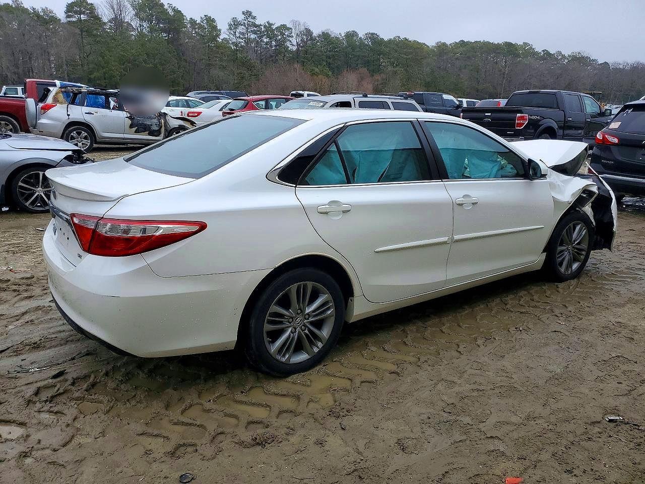 2016 TOYOTA CAMRY