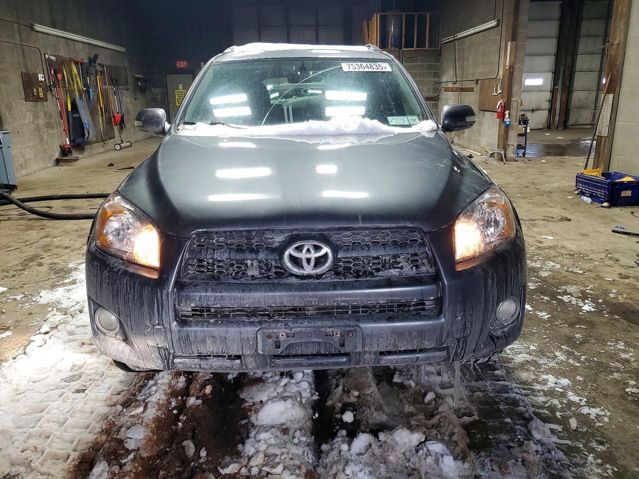 2011 TOYOTA RAV4