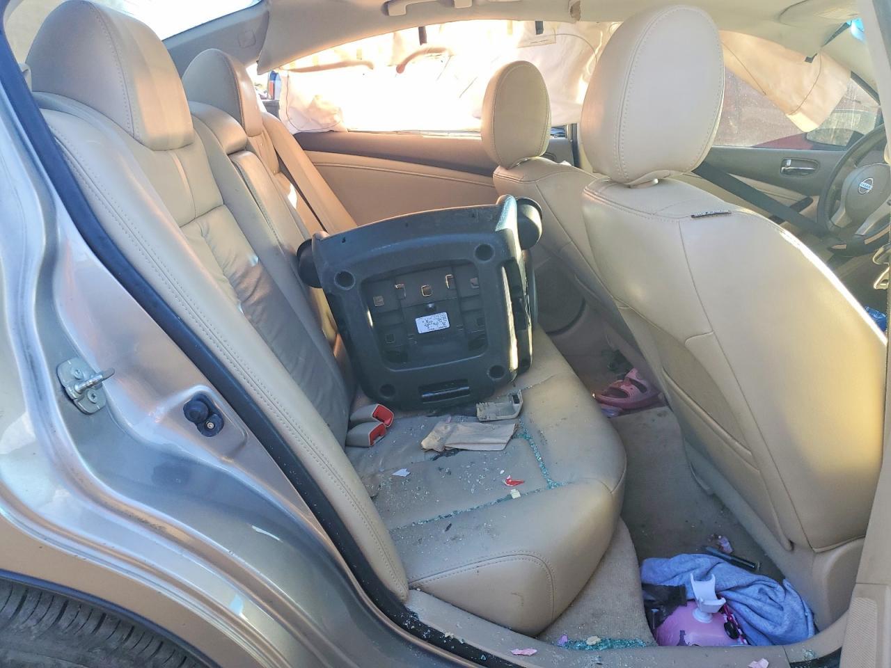 2012 NISSAN ALTIMA