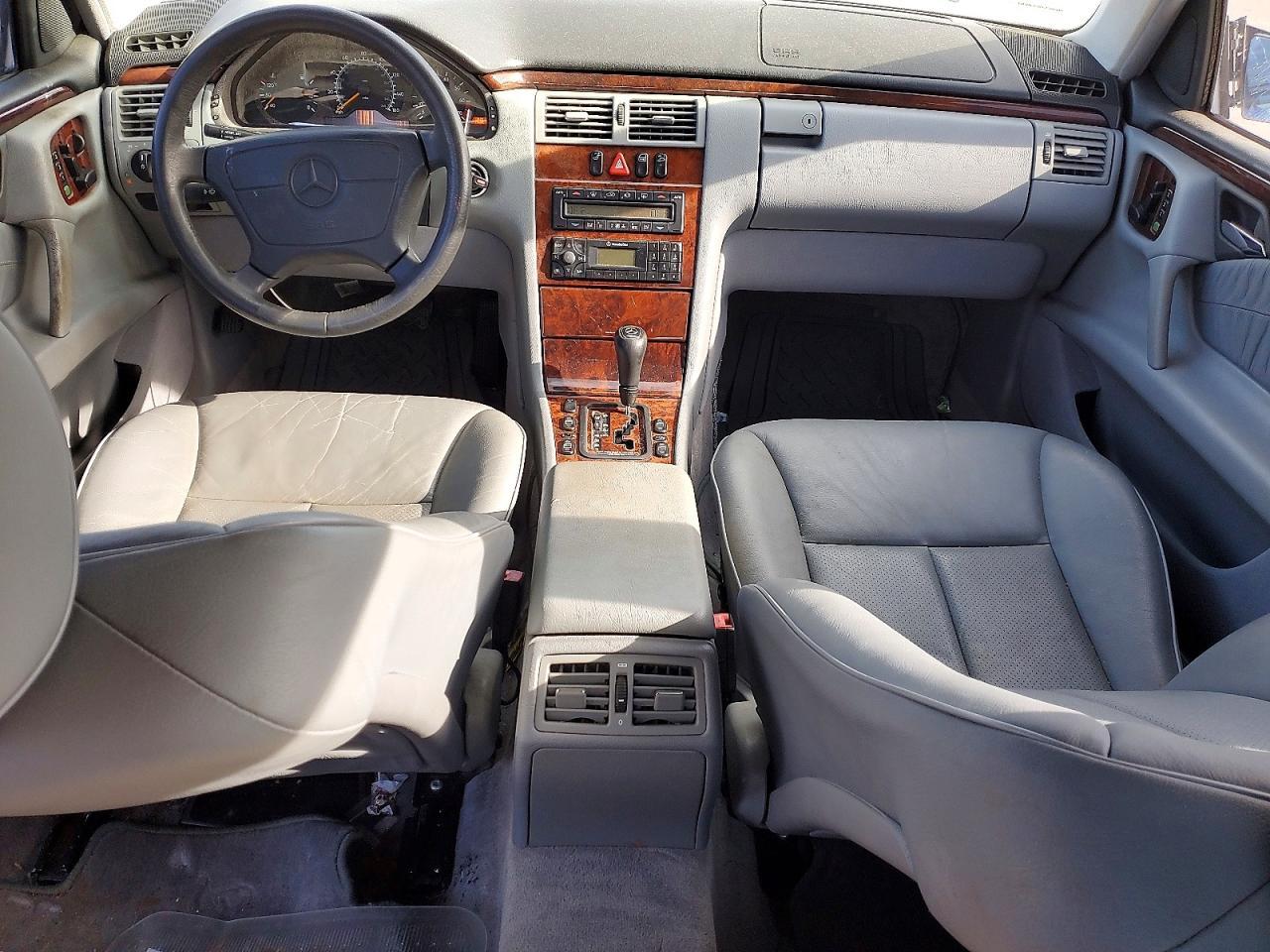 1999 MERCEDES-BENZ E-Class