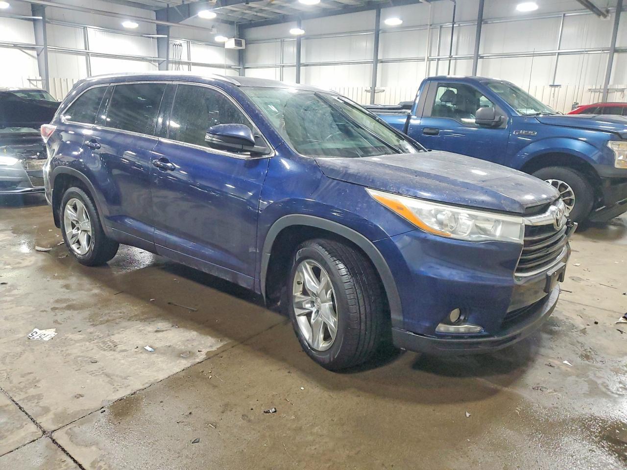 2014 TOYOTA HIGHLANDER