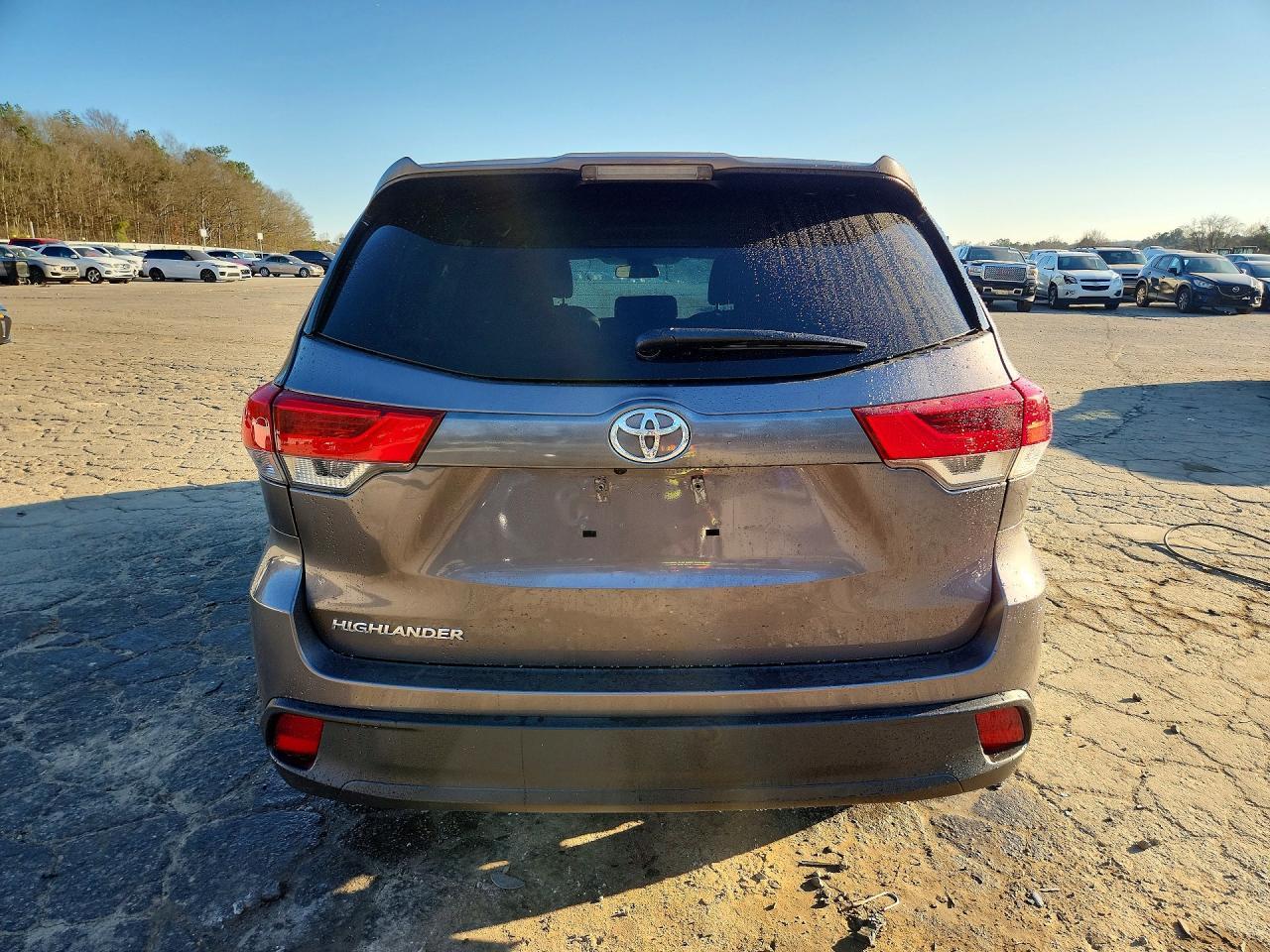 2019 TOYOTA HIGHLANDER