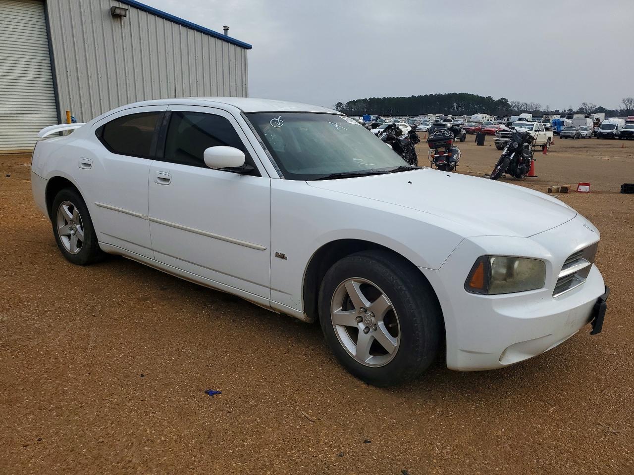 2010 DODGE CHARGER
