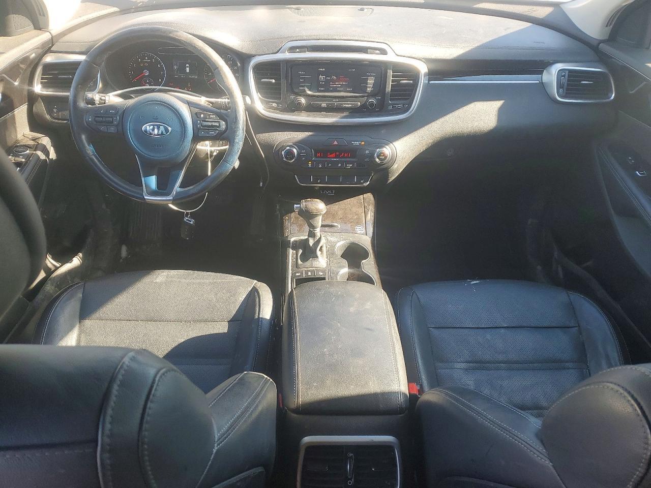 2016 KIA SORENTO