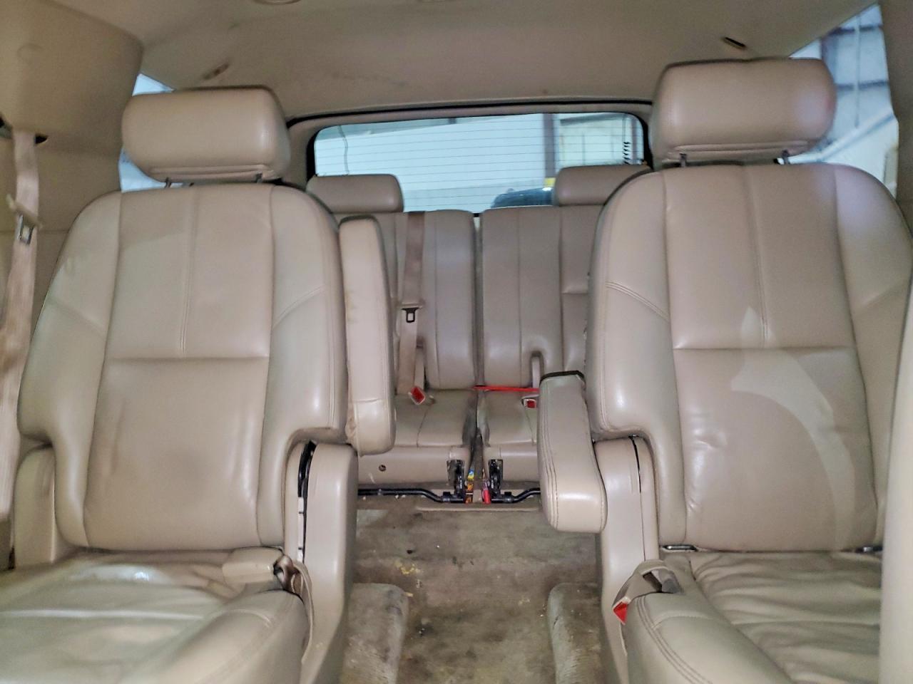2010 CHEVROLET Tahoe