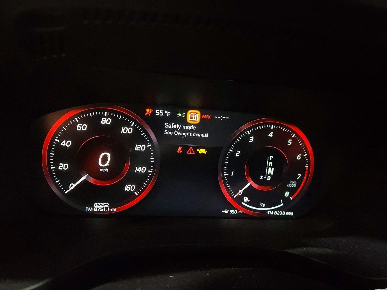 2021 VOLVO XC60