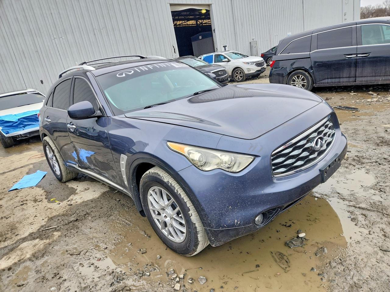 2010 INFINITI FX35