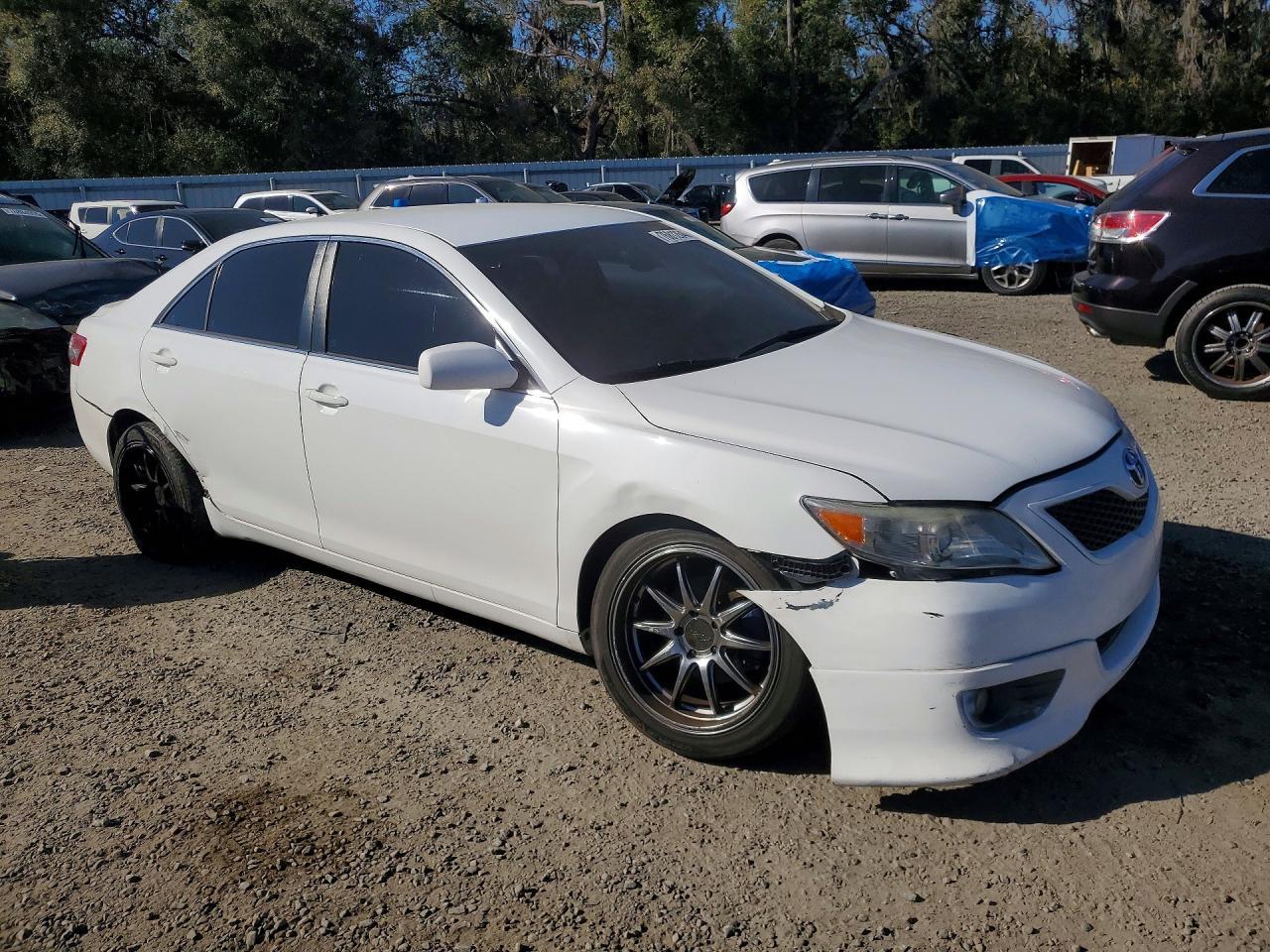 2010 TOYOTA CAMRY