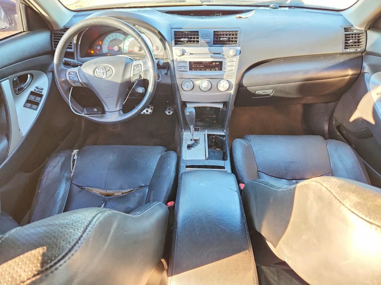 2011 TOYOTA CAMRY