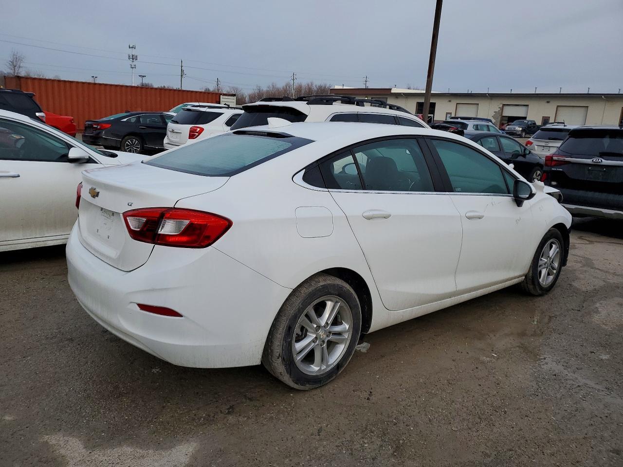 2017 CHEVROLET CRUZE