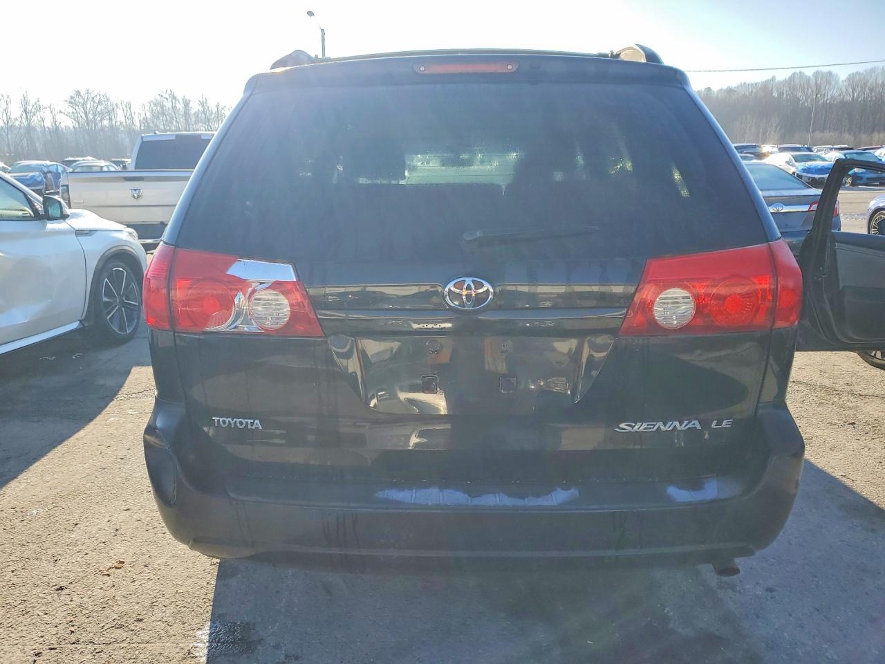 2008 TOYOTA SIENNA