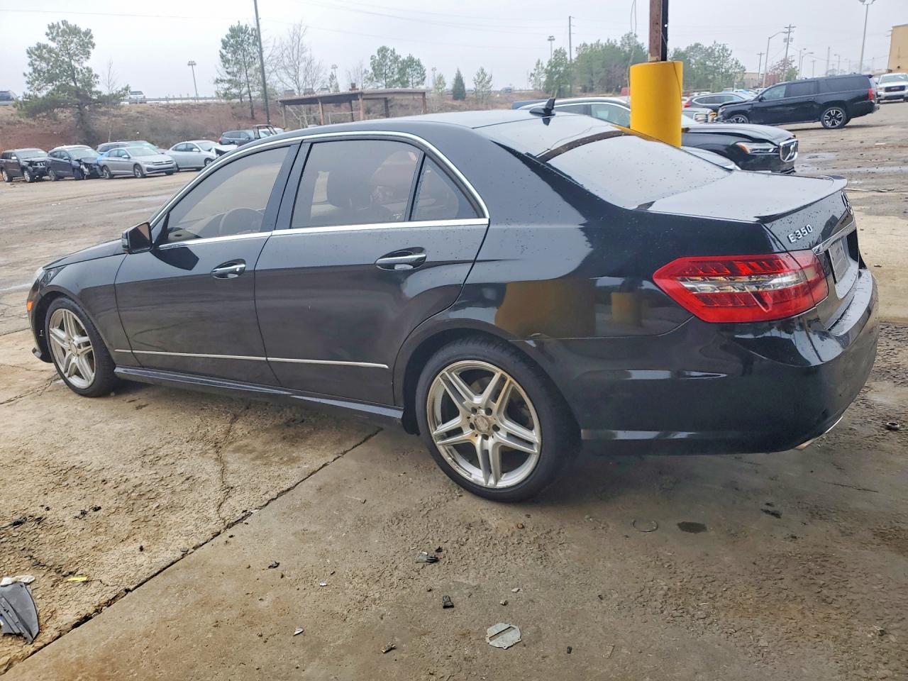 2013 MERCEDES-BENZ E-Class