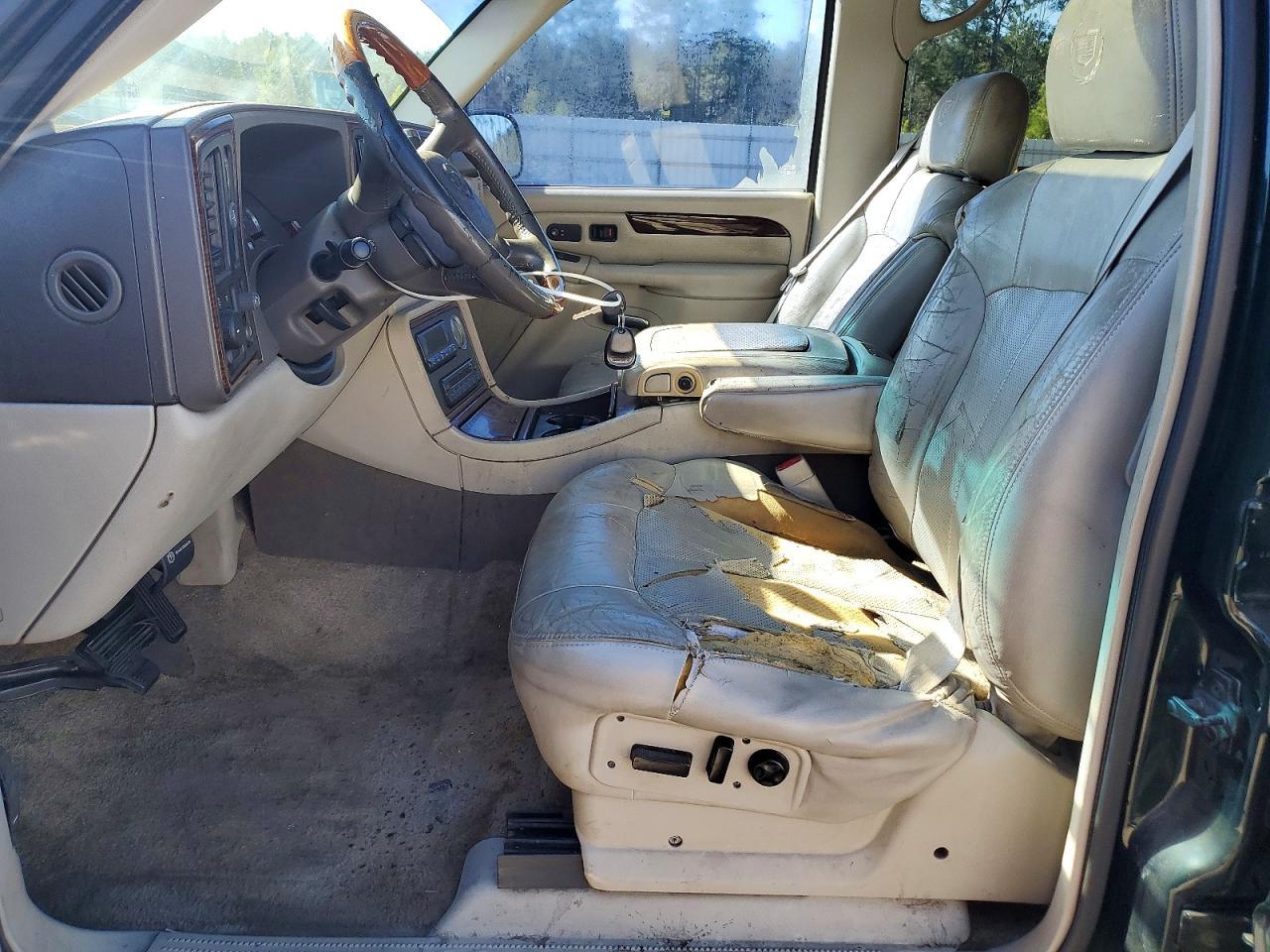 2002 CADILLAC ESCALADE