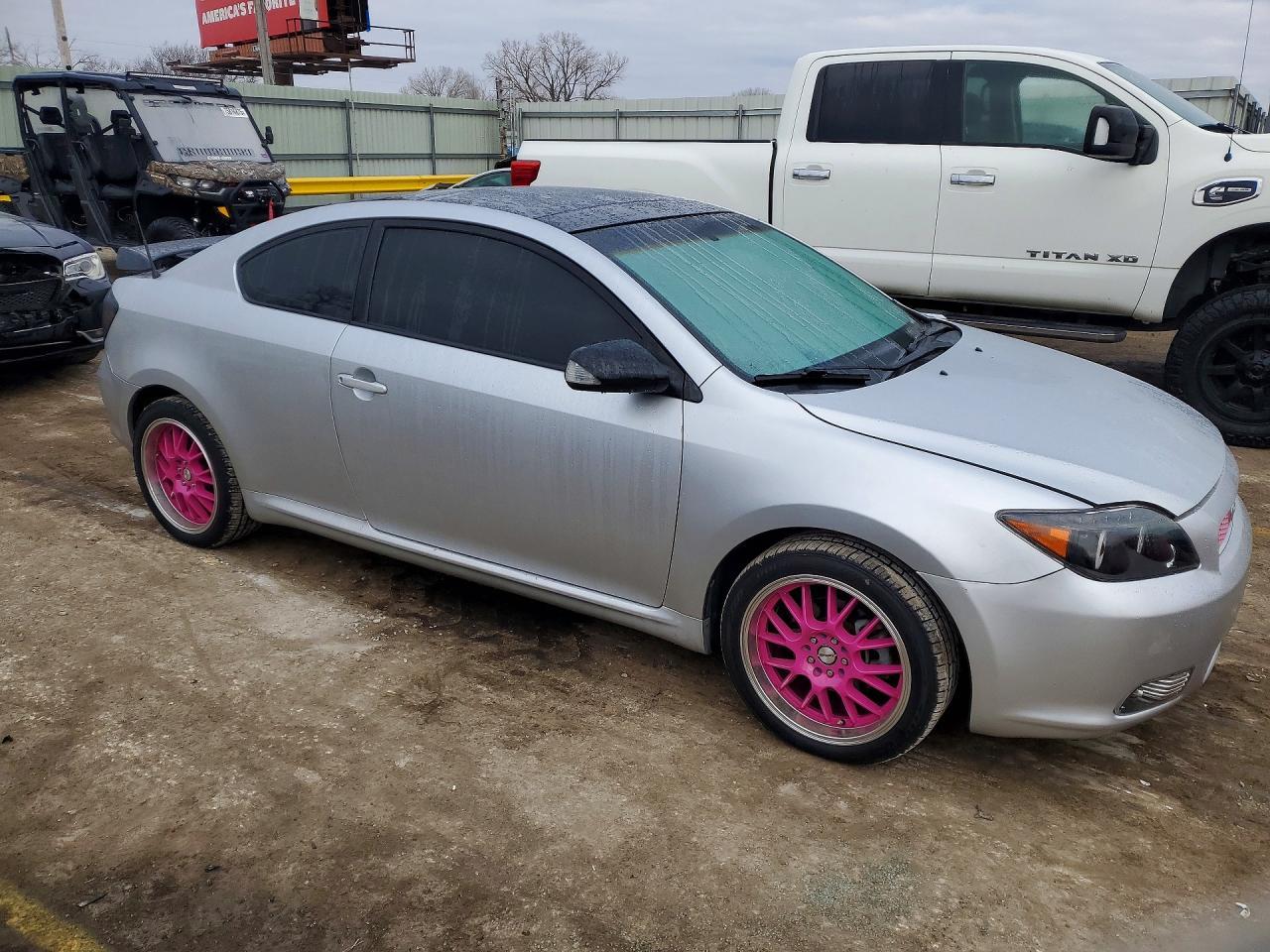 2005 TOYOTA SCION