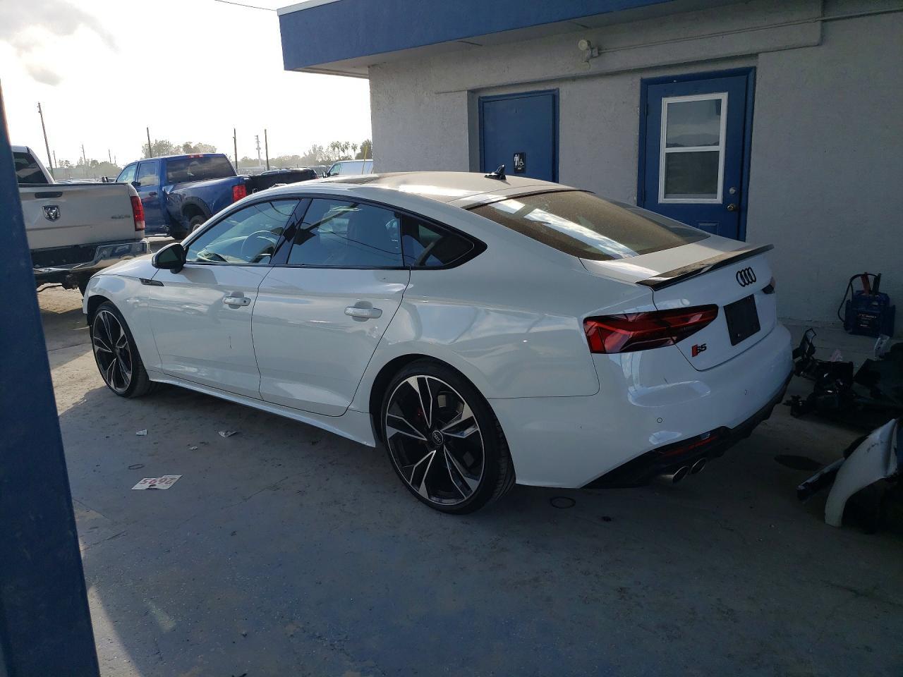 2022 AUDI S5