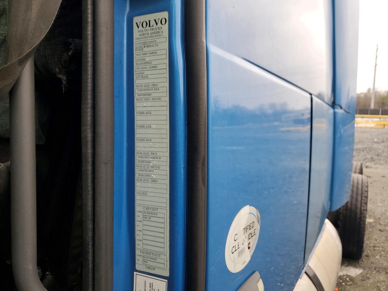 2012 VOLVO Vn