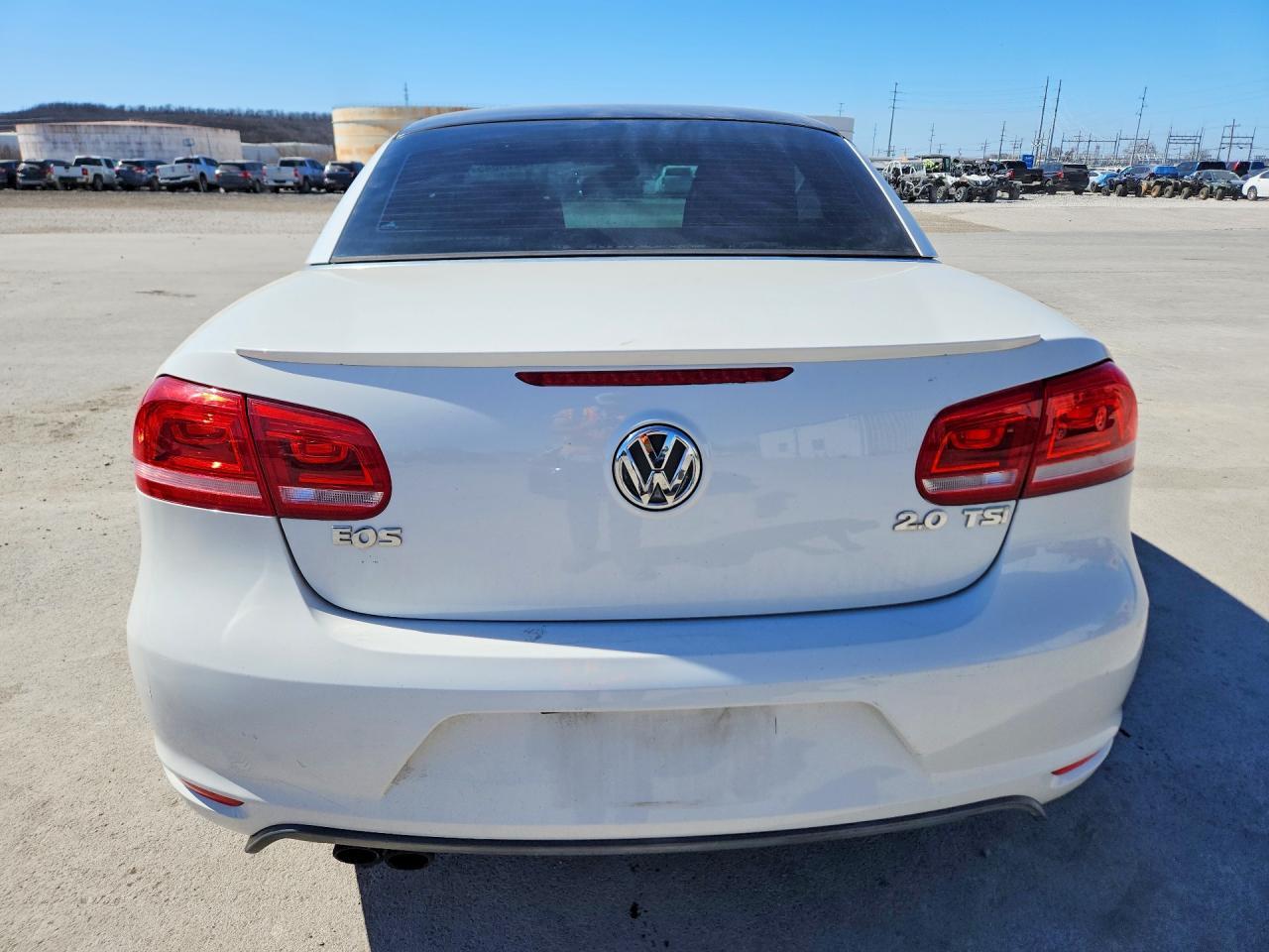 2013 VOLKSWAGEN EOS