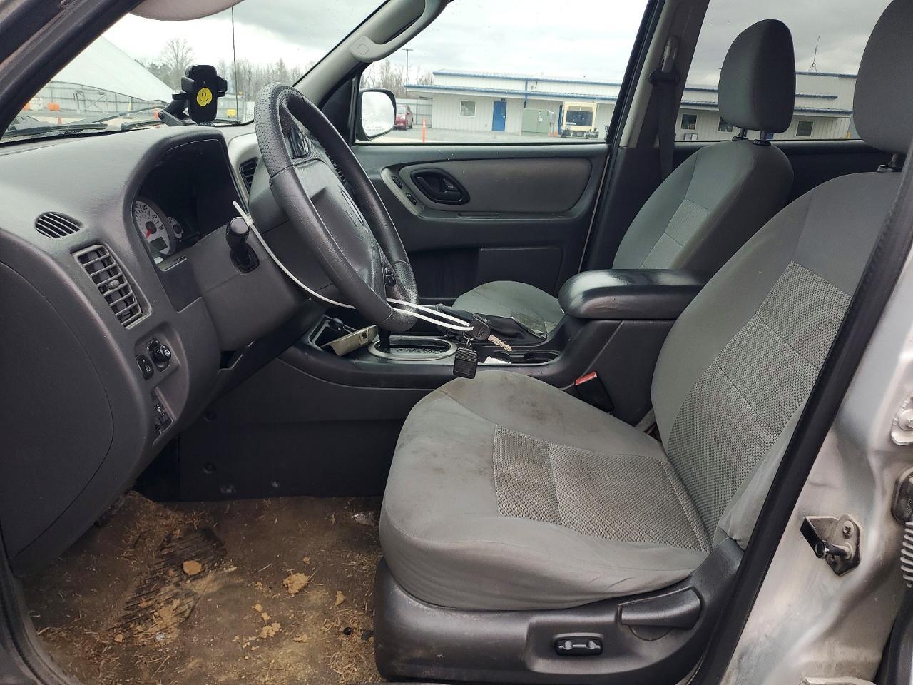 2006 FORD ESCAPE