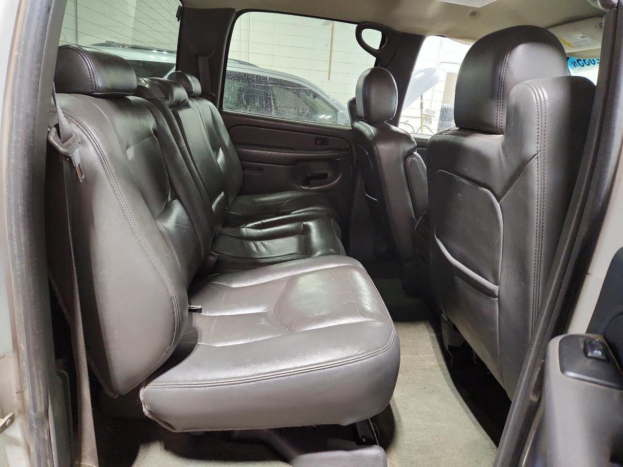 2004 CHEVROLET Silverado
