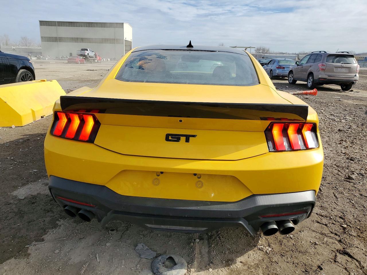 2024 FORD MUSTANG