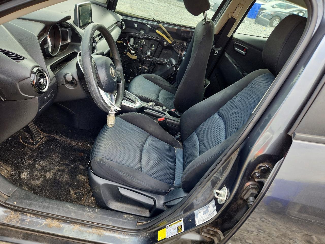 2017 TOYOTA YARIS