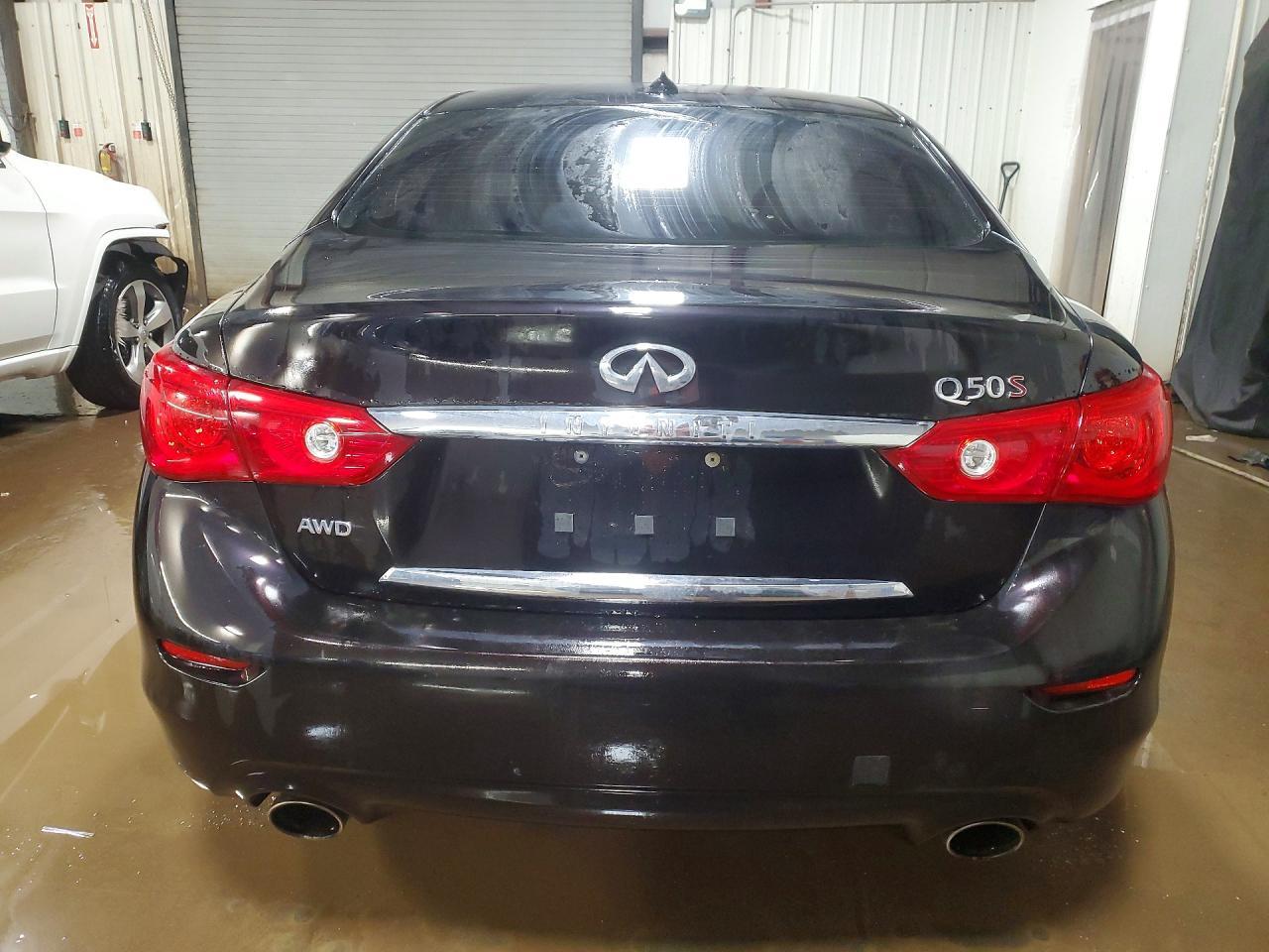 2015 INFINITI Q50