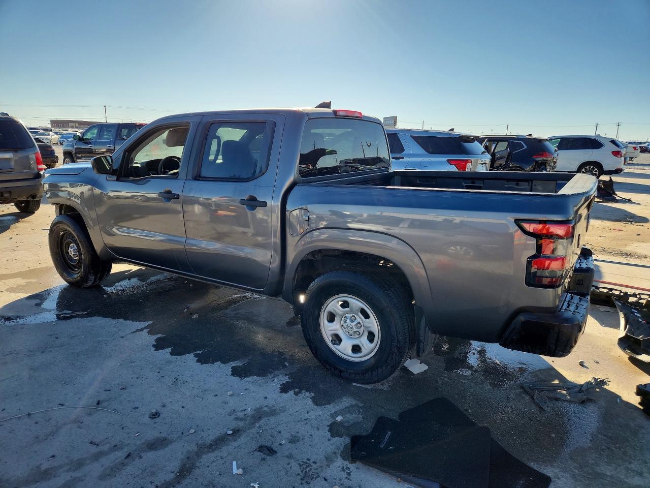 2022 NISSAN Frontier