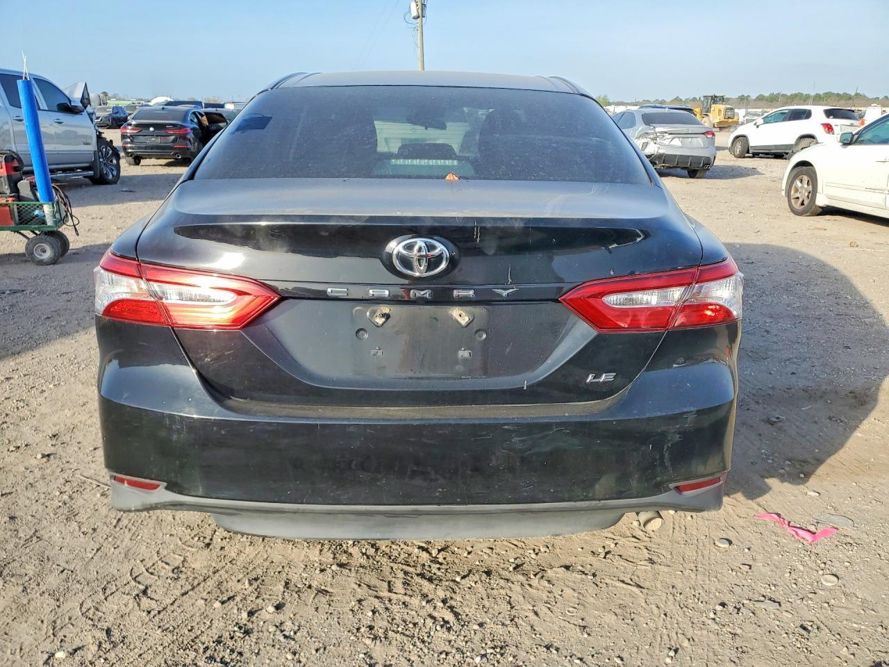 2018 TOYOTA CAMRY