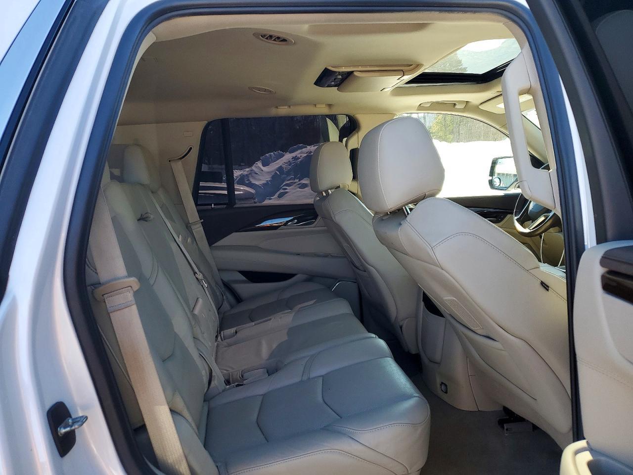 2016 CADILLAC ESCALADE