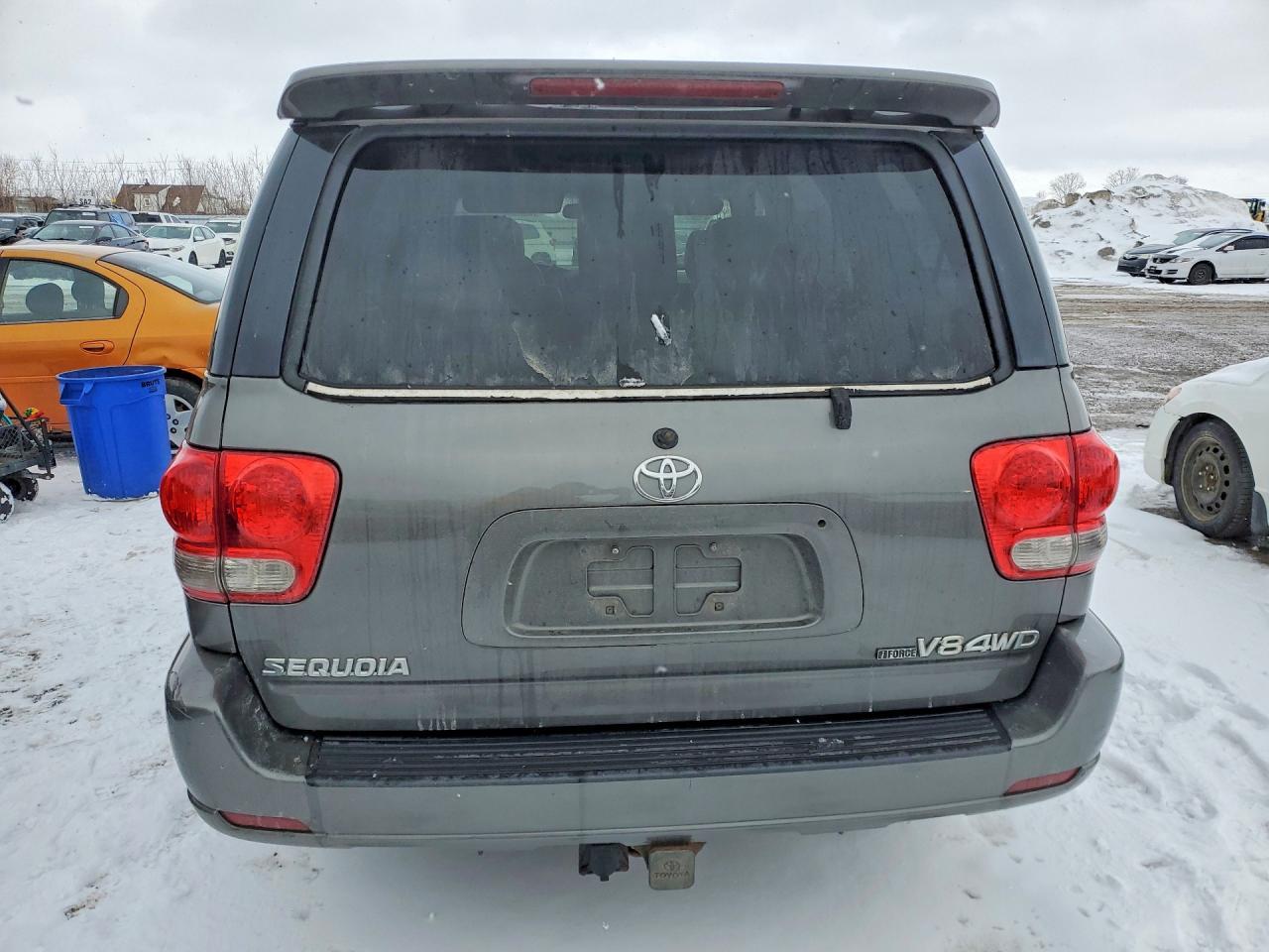 2005 TOYOTA Sequoia