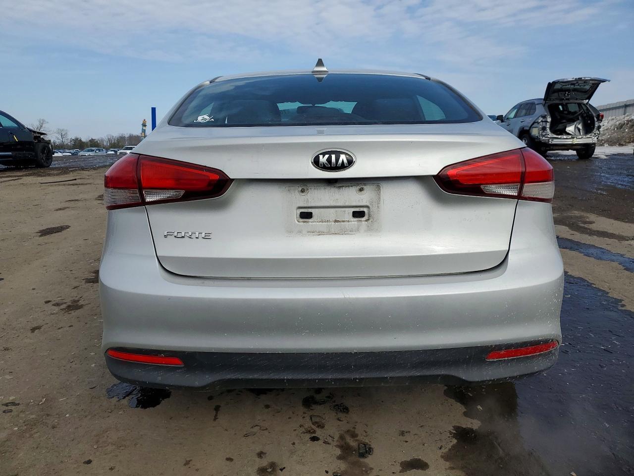 2018 KIA FORTE