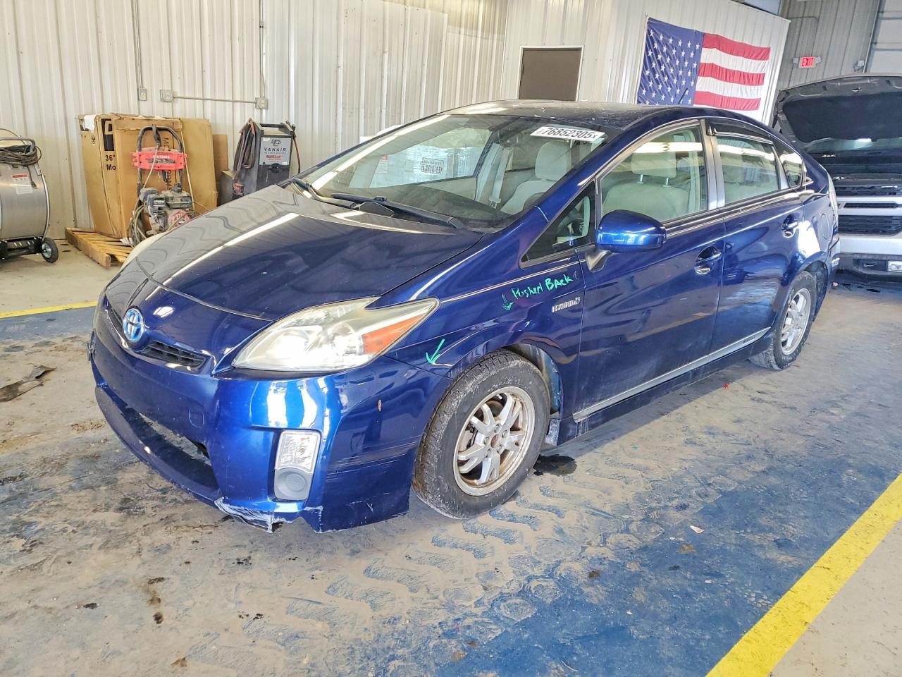 2011 TOYOTA PRIUS