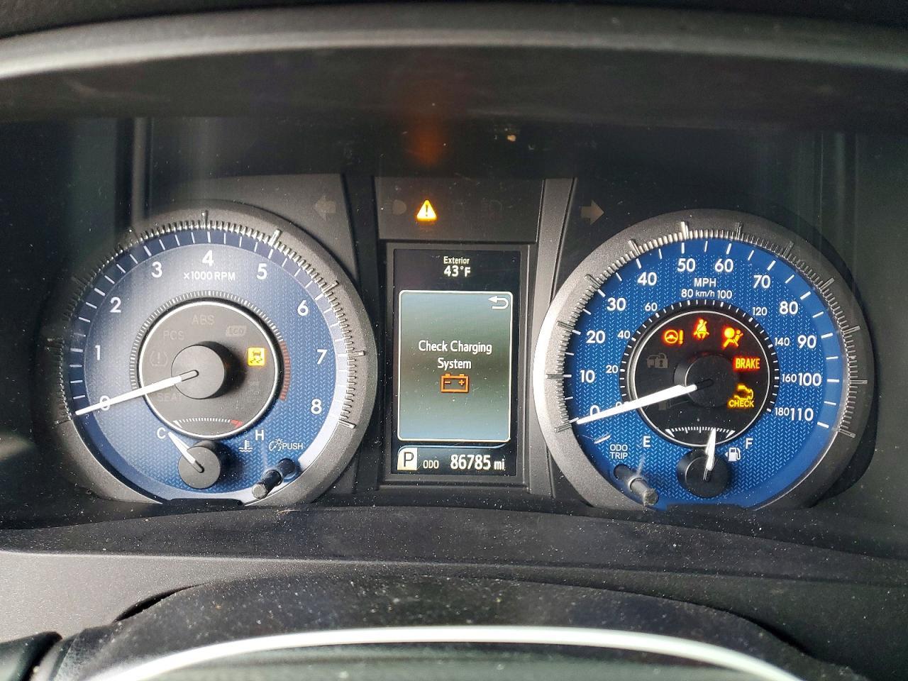2016 TOYOTA SIENNA