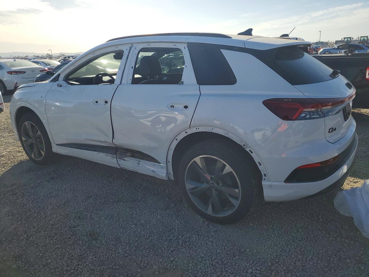 2024 AUDI Q4 e-tron