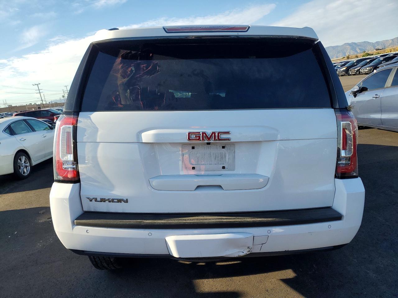 2016 GMC Yukon