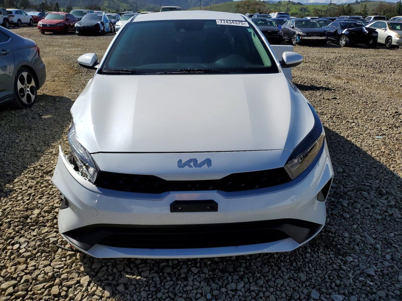 2023 KIA FORTE