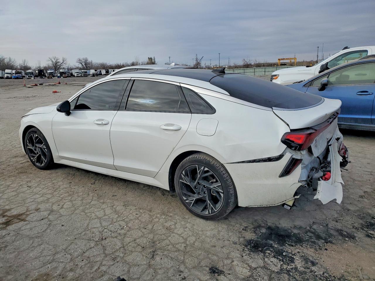 2025 KIA K5