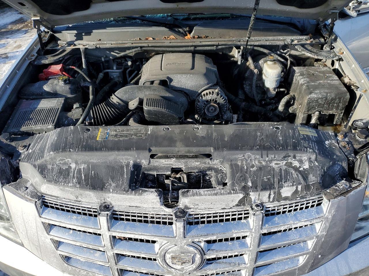 2011 CADILLAC Escalade ESV