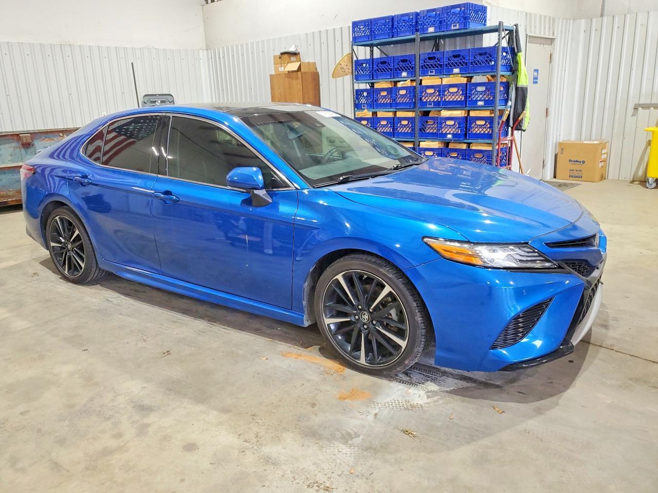 2018 TOYOTA CAMRY